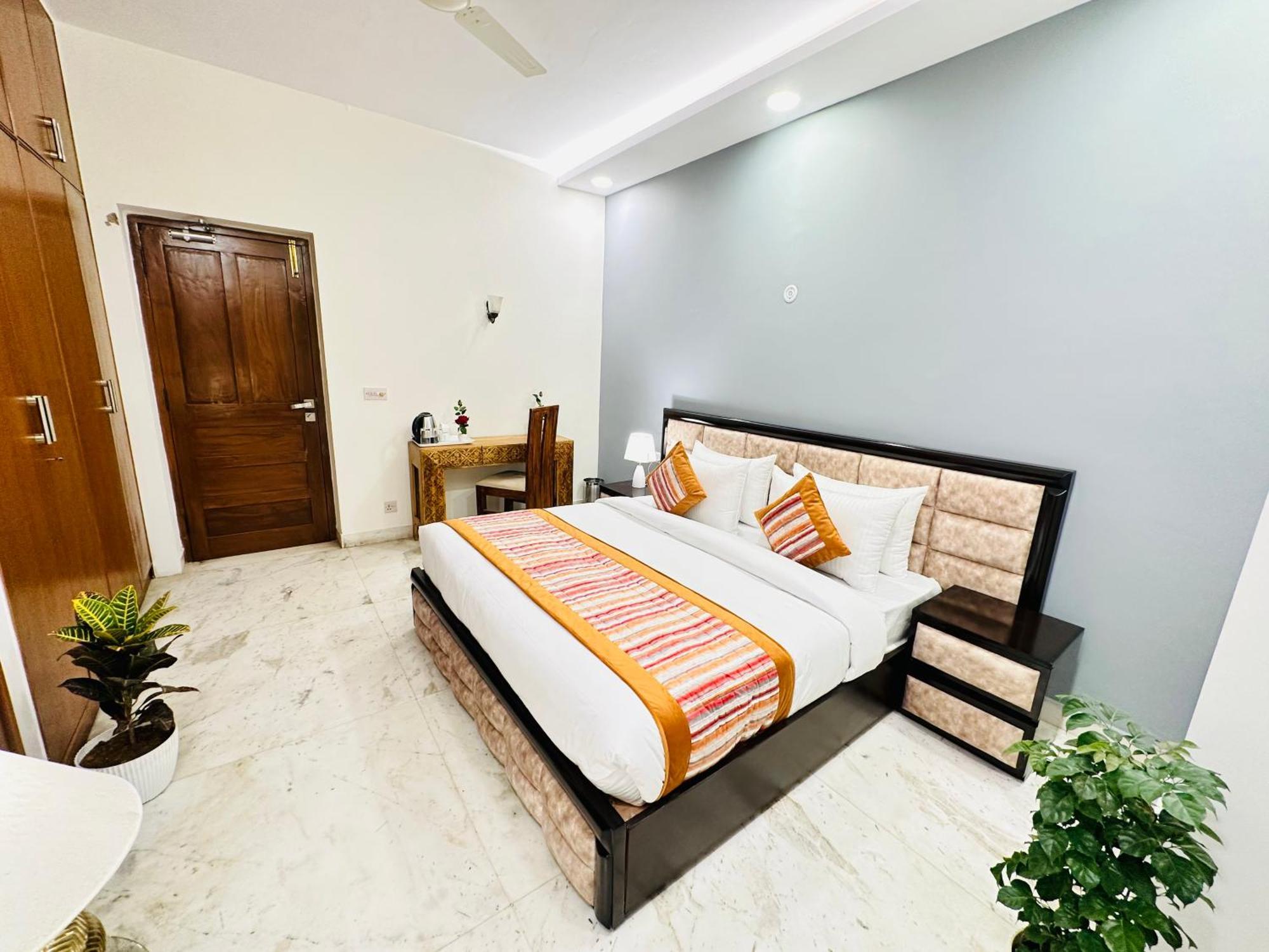 Grove Residency Hauz Khas New Delhi Couple Friendly Hotel Exterior foto