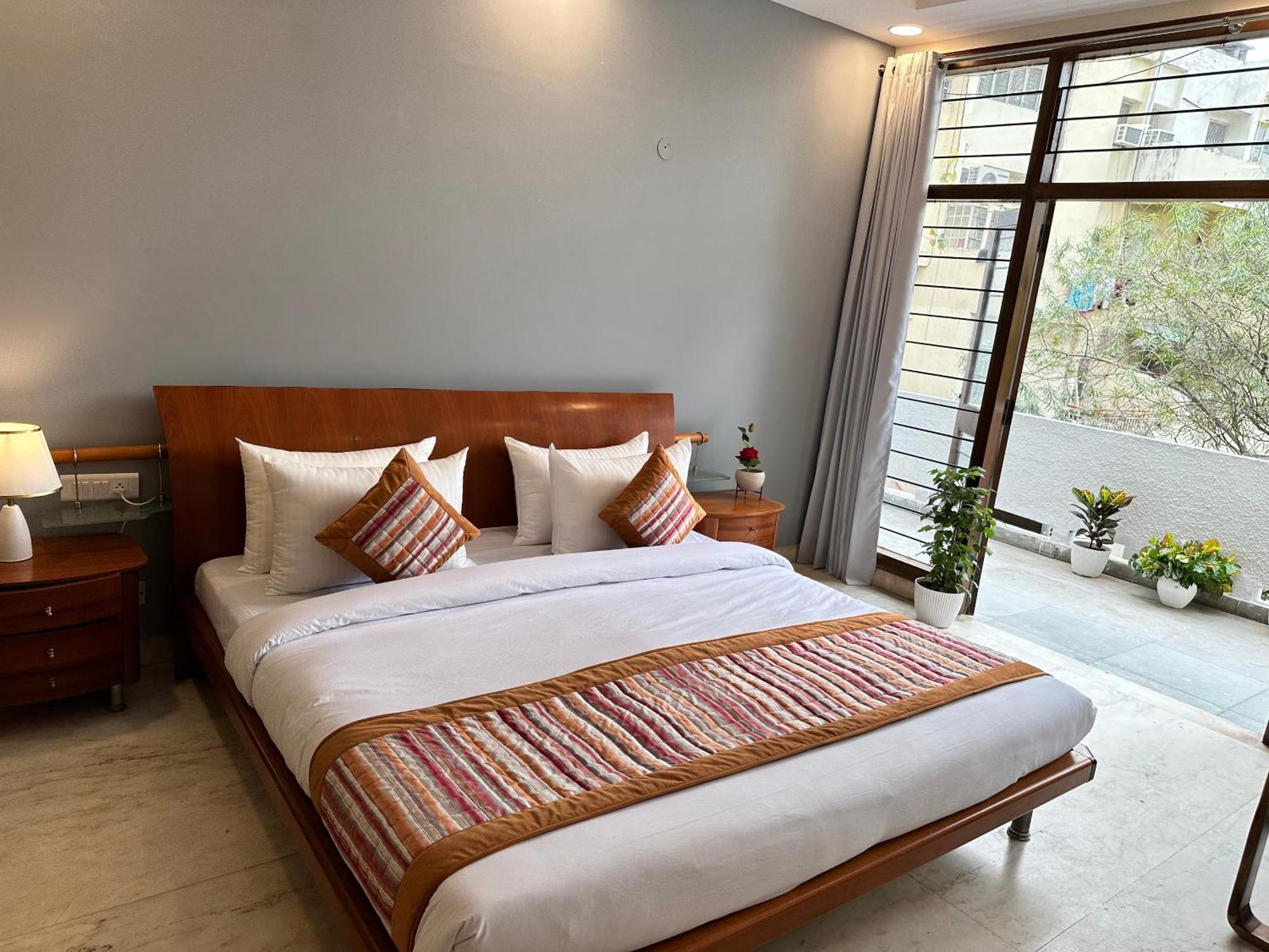 Grove Residency Hauz Khas New Delhi Couple Friendly Hotel Exterior foto