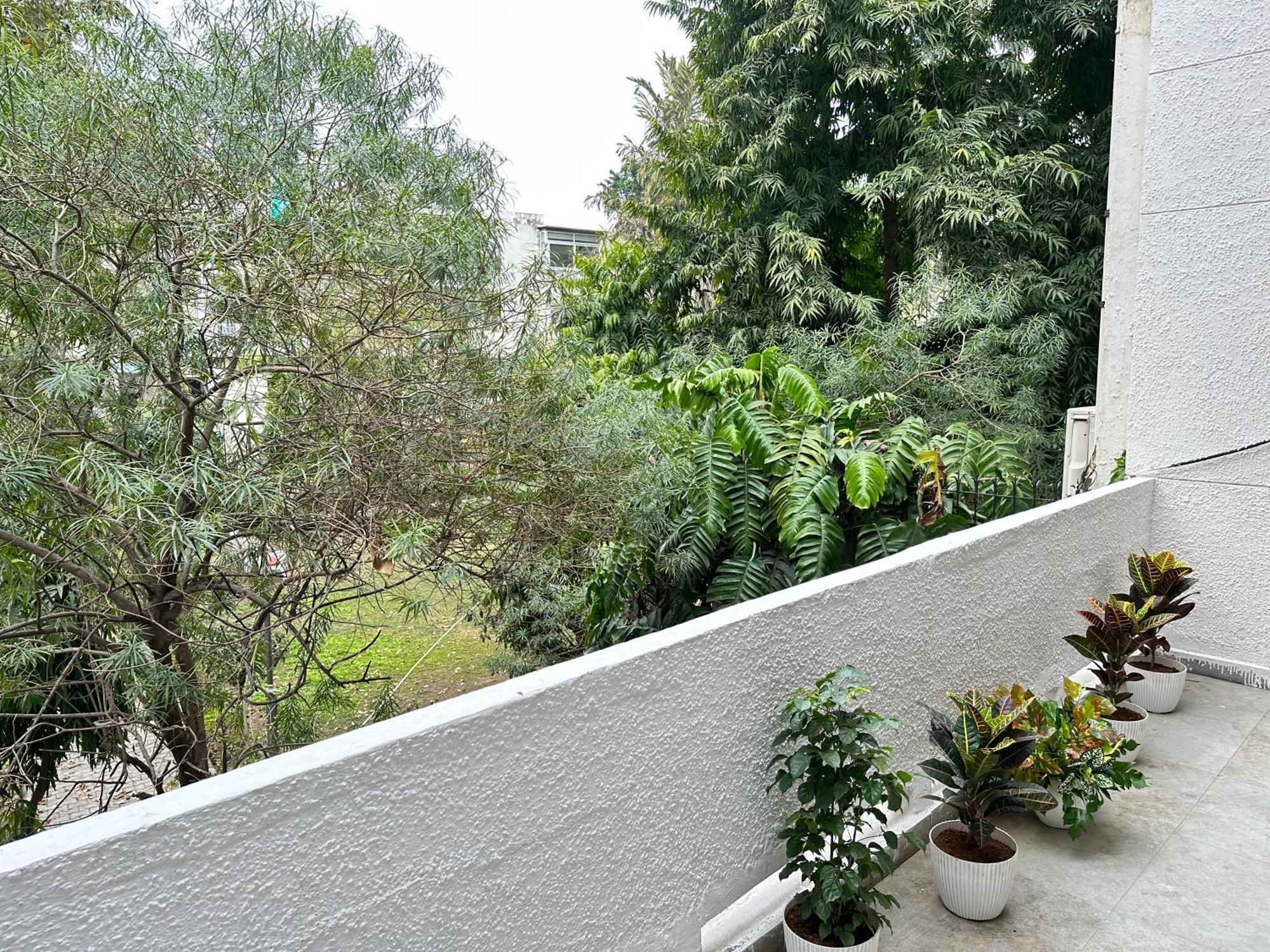 Grove Residency Hauz Khas New Delhi Couple Friendly Hotel Exterior foto