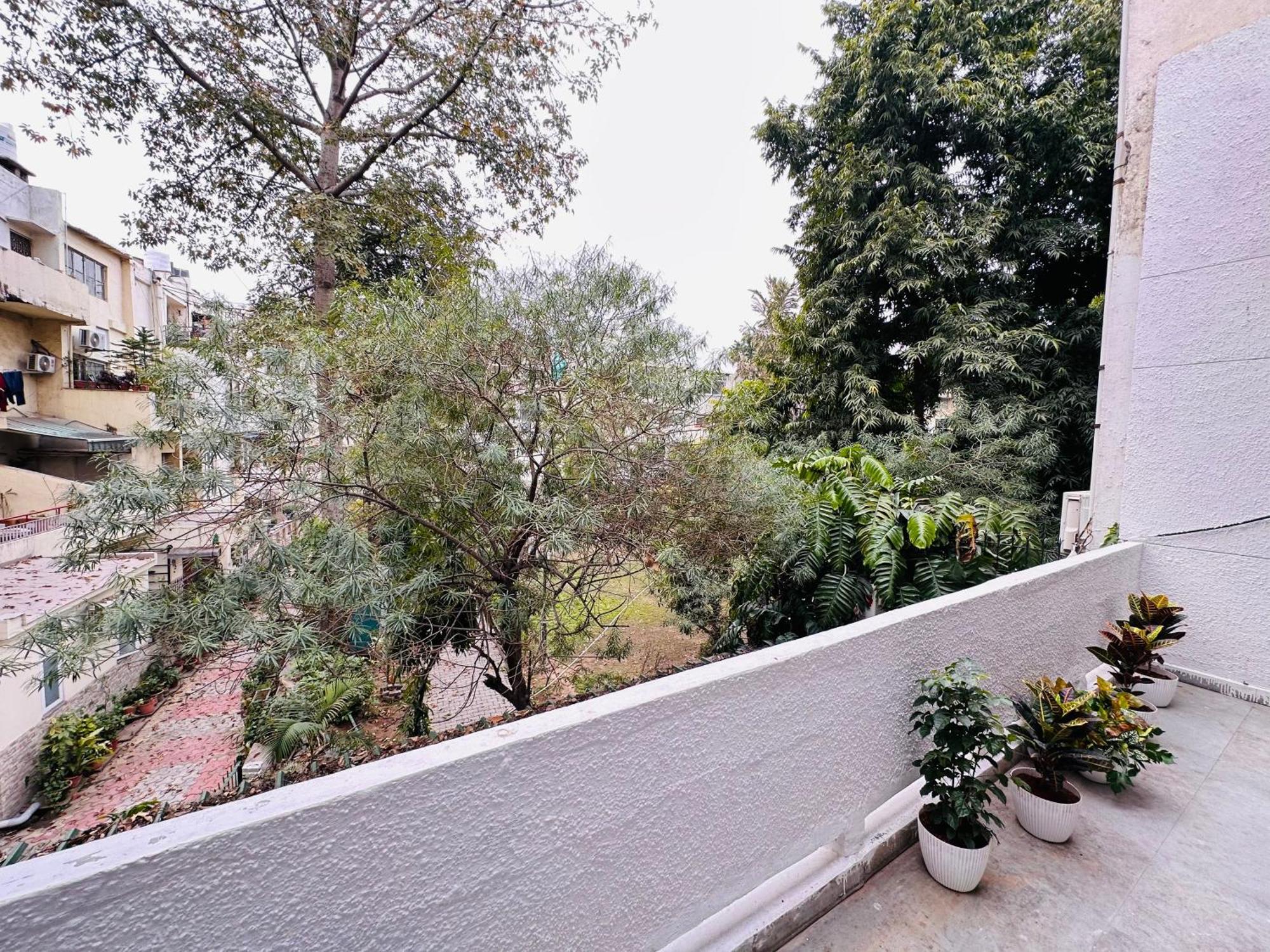 Grove Residency Hauz Khas New Delhi Couple Friendly Hotel Exterior foto