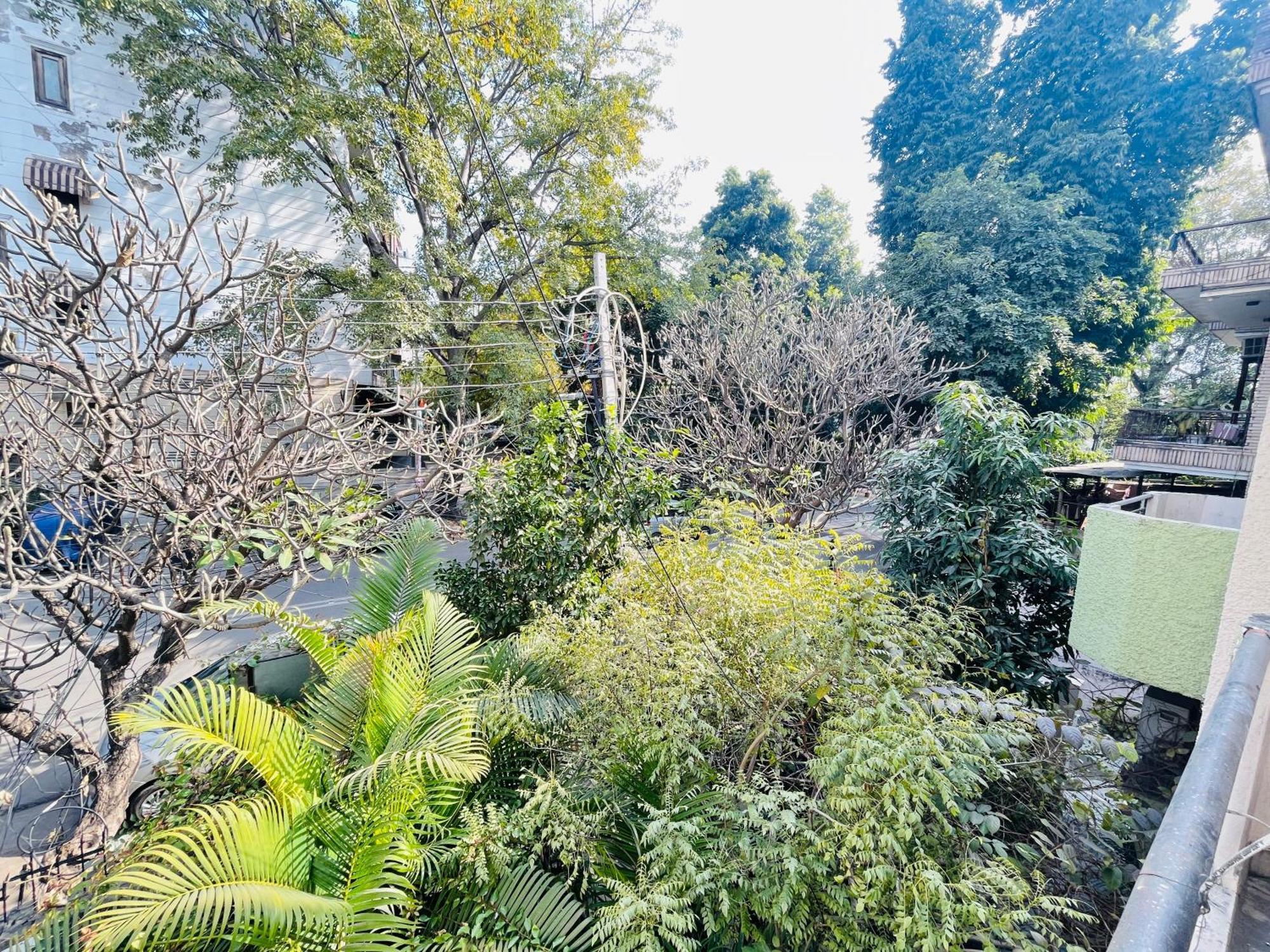 Grove Residency Hauz Khas New Delhi Couple Friendly Hotel Exterior foto